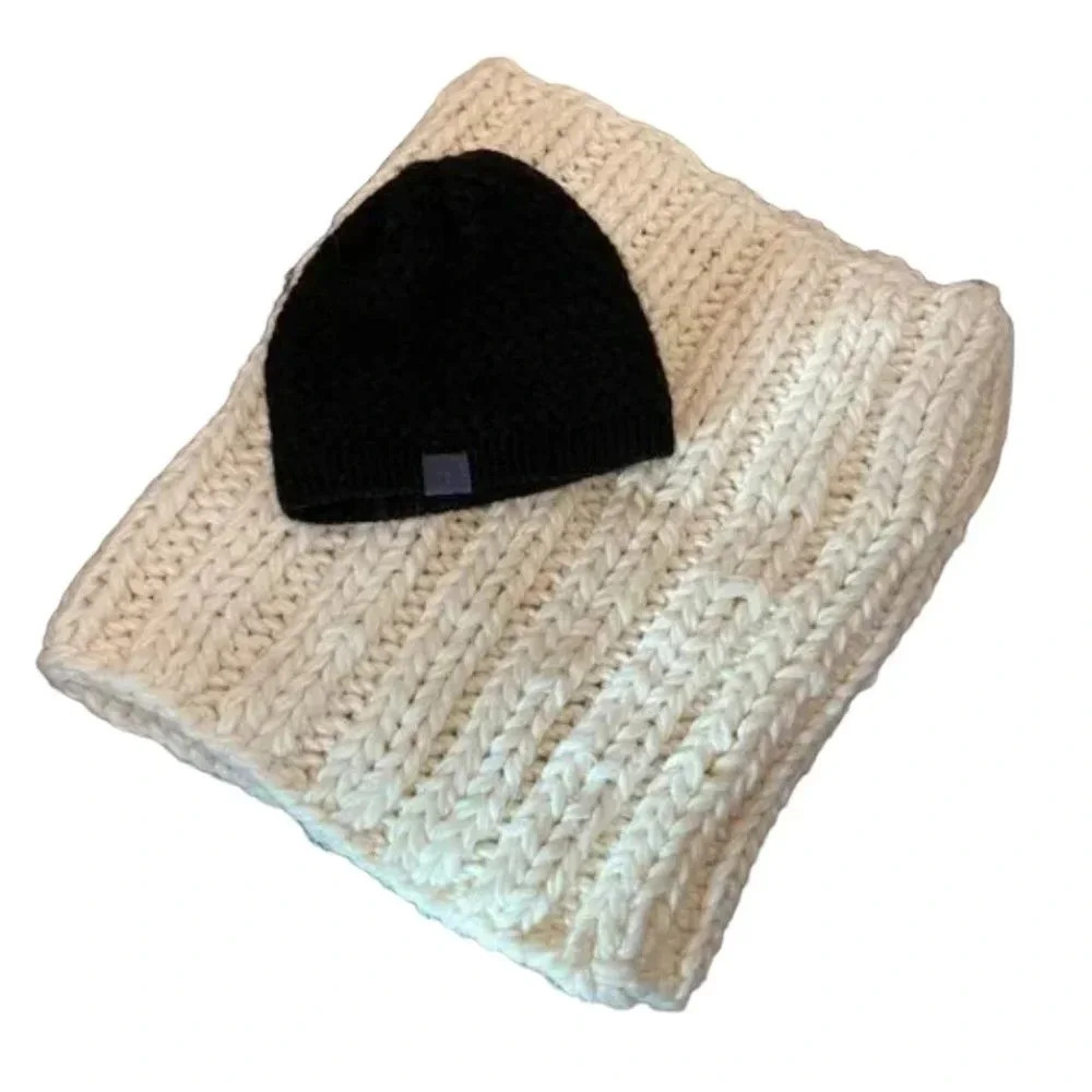 2 Piece H&M Hat & Scarf Set Super Soft Cream & Black